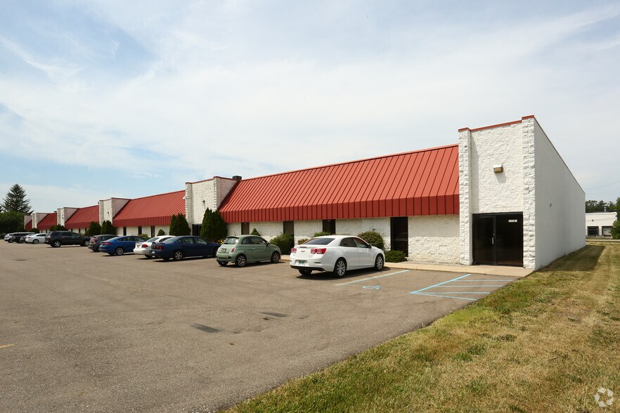 More Photos Of 12251-12283 Universal Dr, Taylor Warehouse For Lease