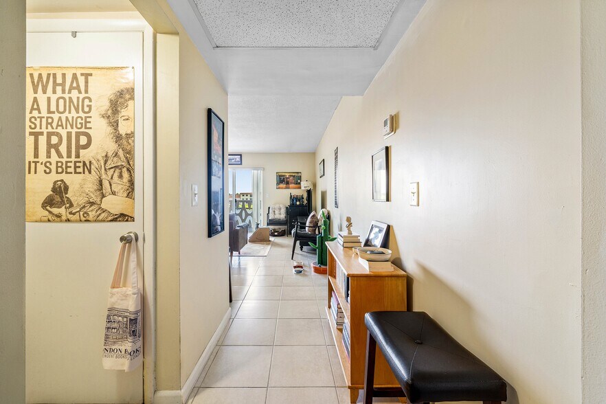 More Photos Of 628 Southwind Cir, North Palm Beach Apartments For Sale