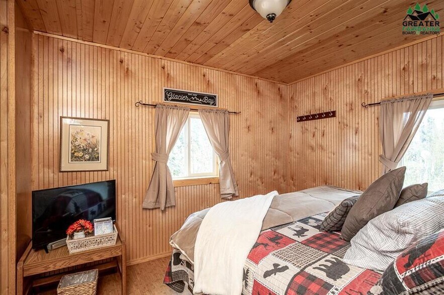 More Photos Of 5972 Richardson Hwy, Fairbanks Lodge Meeting Hall For Sale