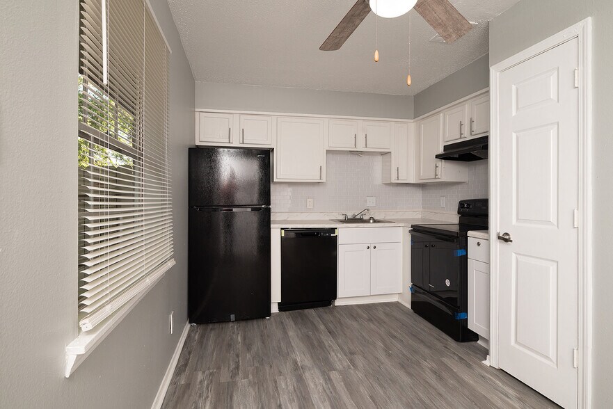 More Photos Of 1707 Arrowhead Rd, North Little Rock Apartments For Sale