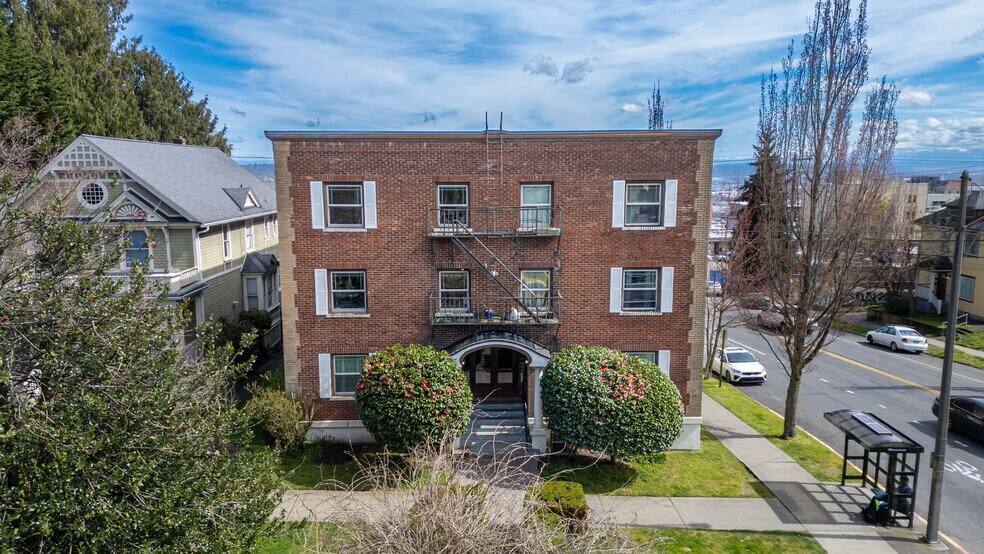 More Photos Of , Tacoma Multifamily For Sale