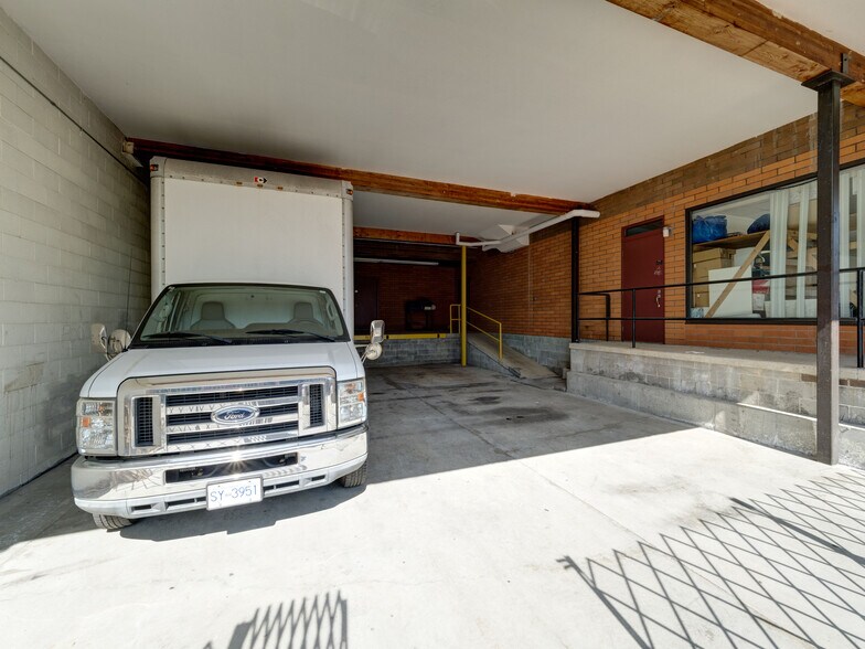 More Photos Of 771 Gibsons Way, Gibsons Storefront For Sale