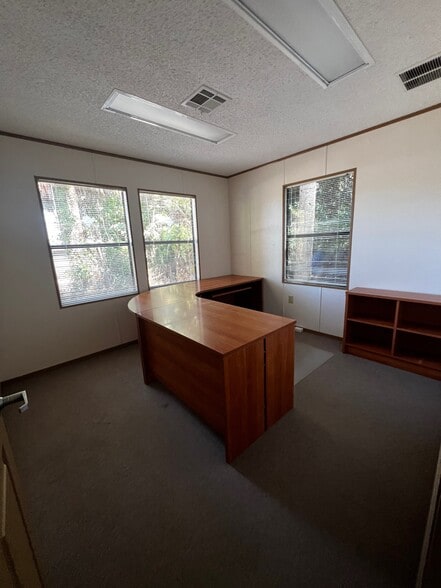 More Photos Of 6157 S US Highway 1, Fort Pierce Office For Lease