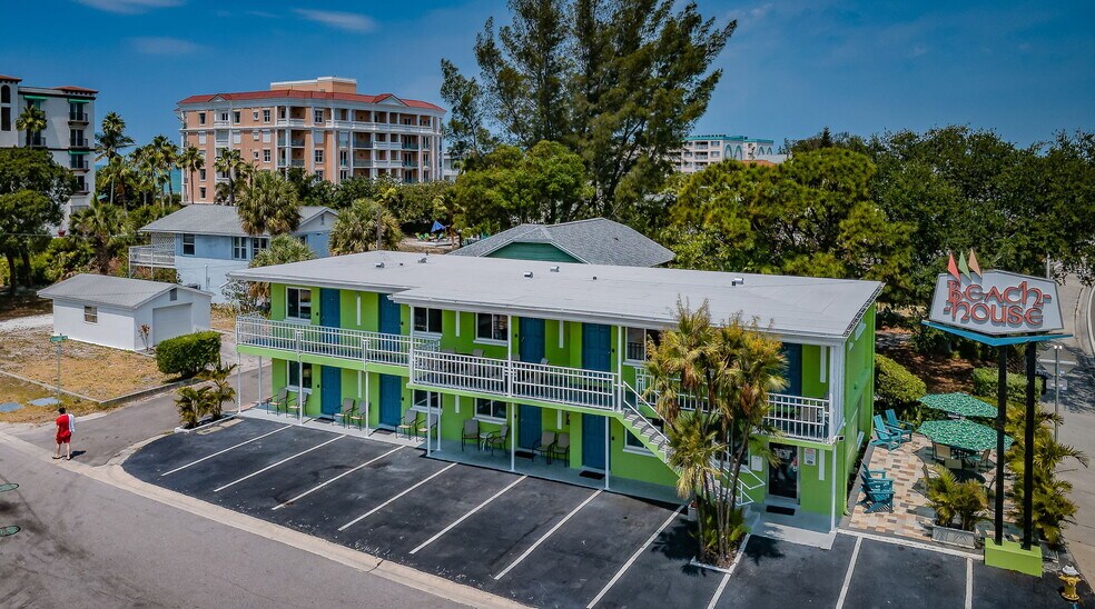 More Photos Of 12100 Gulf Blvd, Treasure Island Hotel For Sale