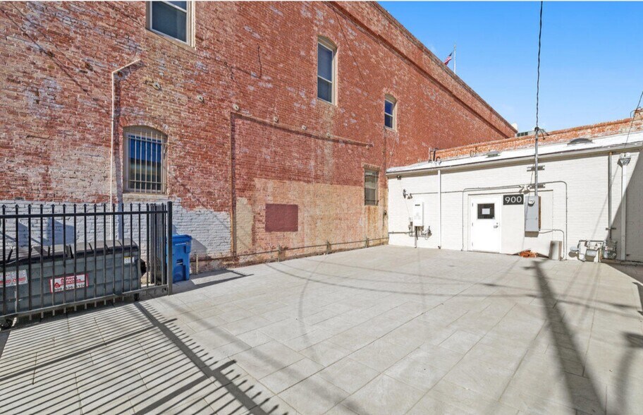 More Photos Of 900 E Main St, Santa Paula General Retail For Sale