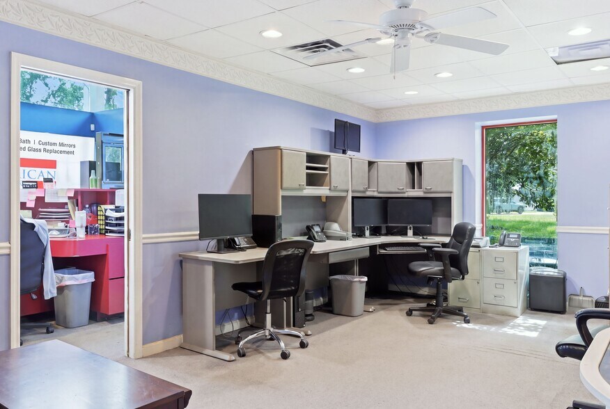 More Photos Of 505 W US-80 Hwy, Pooler Service For Sale