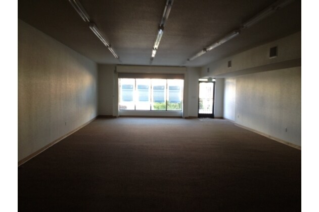More Photos Of 15572-15576 7th St, Victorville General Retail For Sale