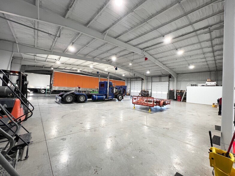 More Photos Of 22800 Highway H, Sedalia Manufacturing For Sale