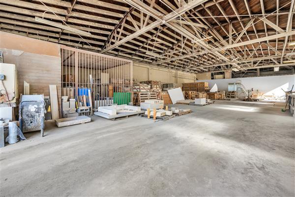 More Photos Of 22593 S Western Ave, Torrance Manufacturing For Sale