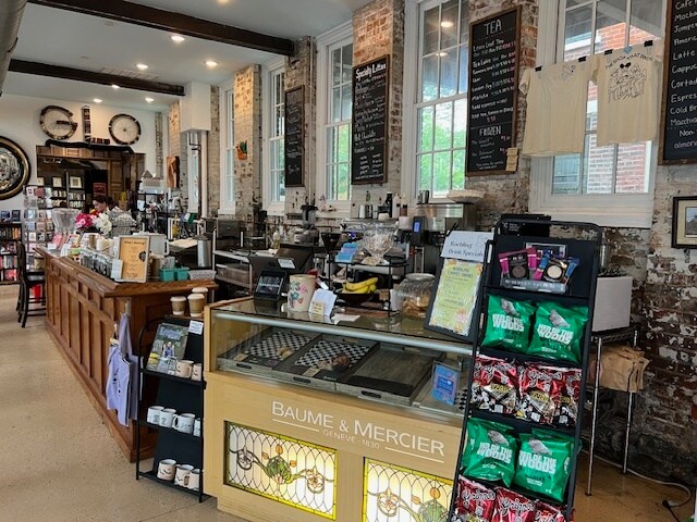 More Photos Of 601 Overton St, Newport Storefront Retail Residential For Sale