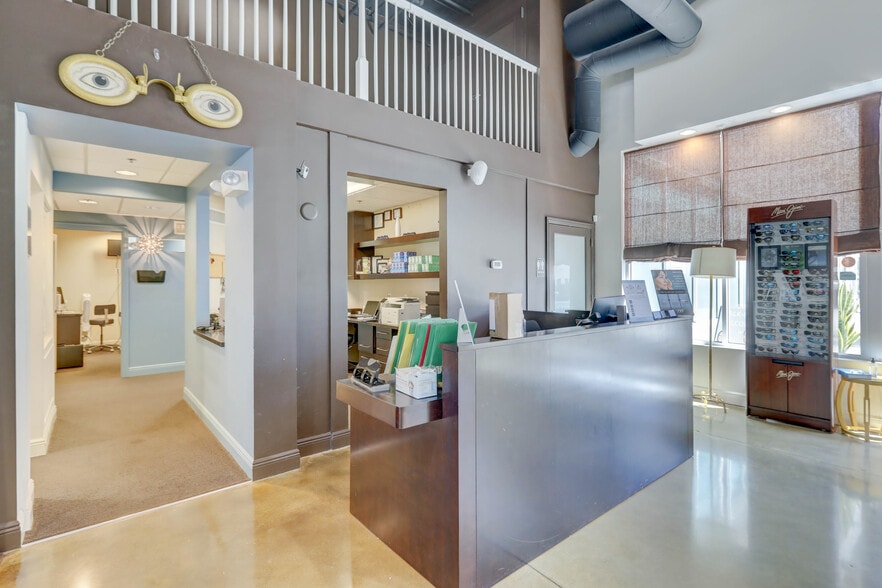 More Photos Of 2301 Wilton Dr, Wilton Manors Apartments For Sale