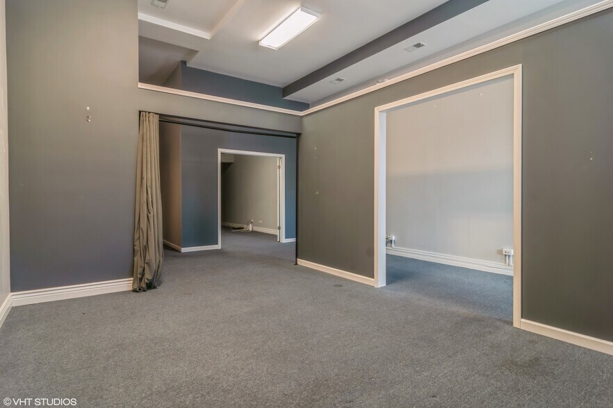 More Photos Of 2521 W North Ave, Chicago Storefront Retail Residential For Lease