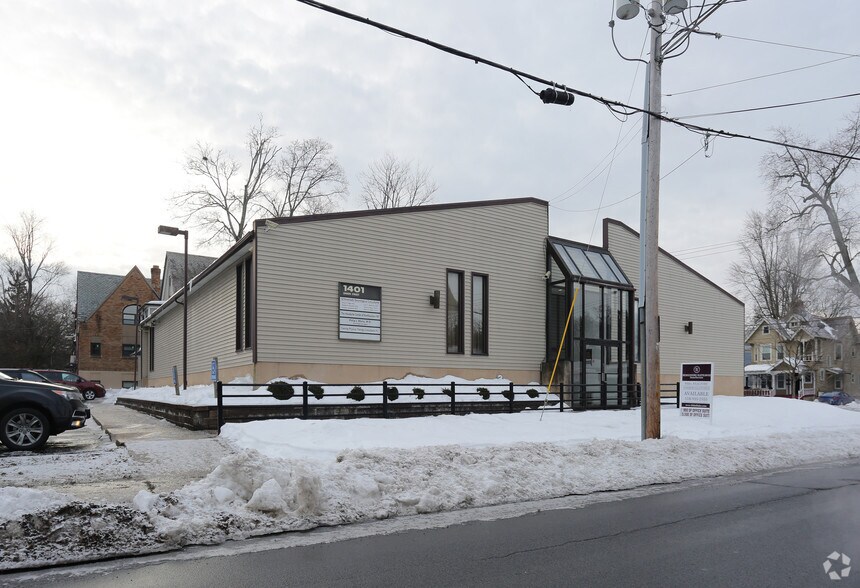 More Photos Of 1401 Union St, Schenectady Medical For Lease