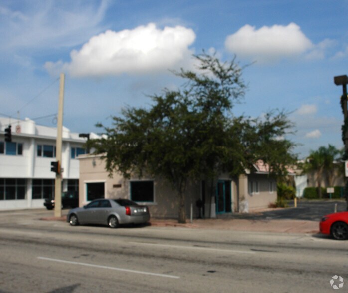 More Photos Of 1955 N Tyler St, Hollywood Medical For Sale