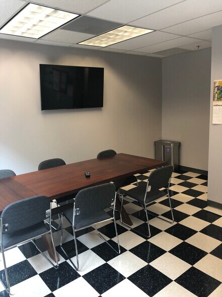 More Photos Of 22 N Front St, Memphis Office For Lease