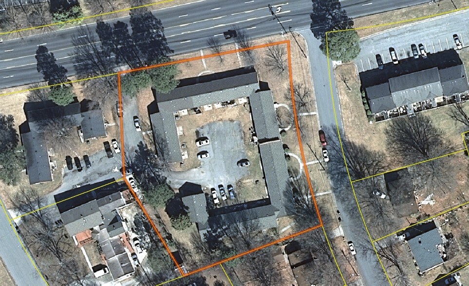 Primary Photo Of 2501 Vanstory St, Greensboro Apartments For Sale