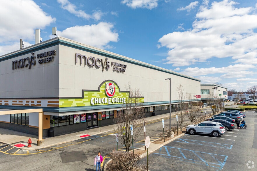 More Photos Of 275 Route 4, Paramus Unknown For Lease