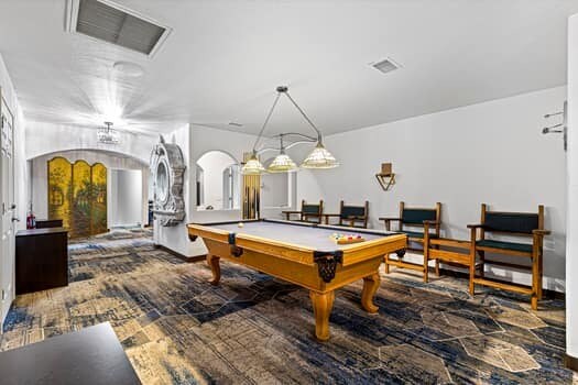 More Photos Of 2410 E Route 66, Flagstaff General Retail For Sale