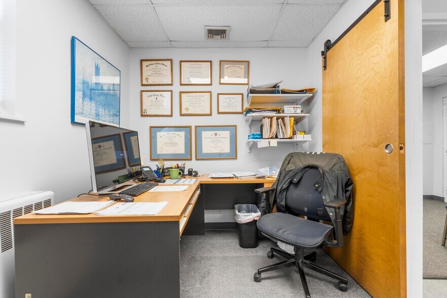 More Photos Of 385 Main St, West Haven Medical For Sale