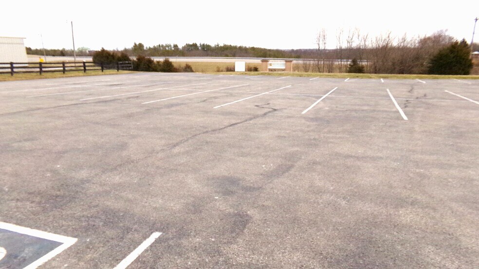 More Photos Of 2185 Highway 127 S, Owenton Office For Sale