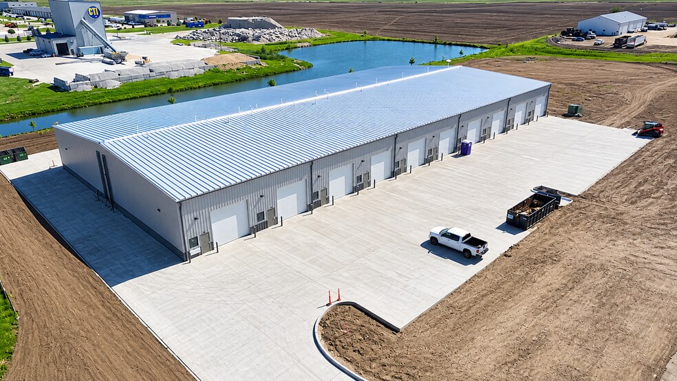 More Photos Of 1310 W Walnut St, Elkhart, IA 50073, Elkhart Distribution For Lease