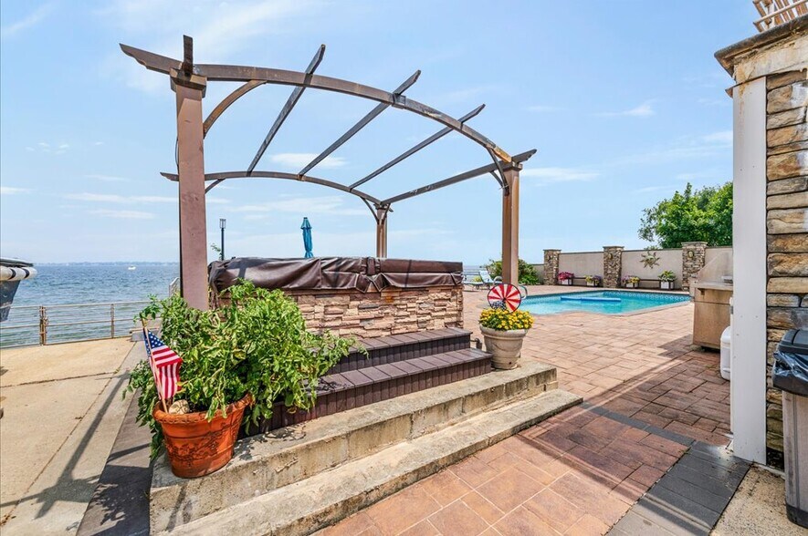 More Photos Of 720 Clarence Ave, Bronx Multifamily For Sale