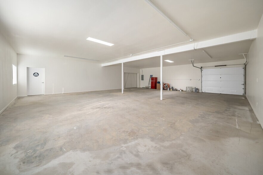 More Photos Of 8040 El Camino Real, Atascadero Daycare Center For Lease