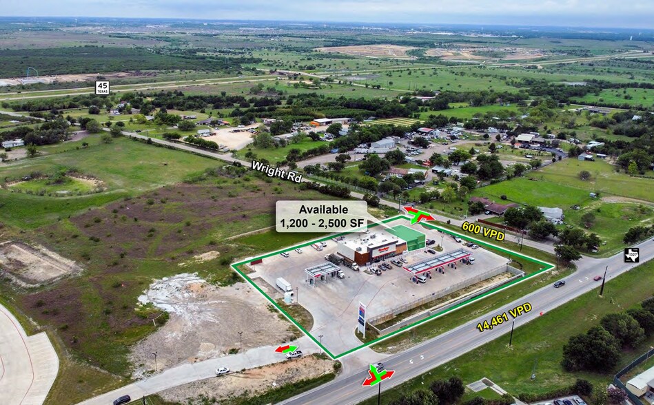 More Photos Of 12407 Wright Road, Buda Supermarket For Lease
