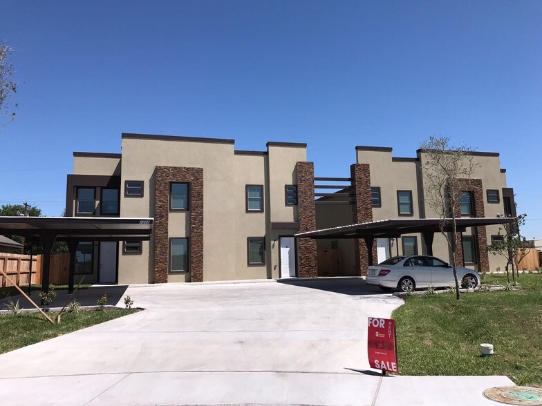 Primary Photo Of 1202 Upas Dr, Edinburg Apartments For Sale