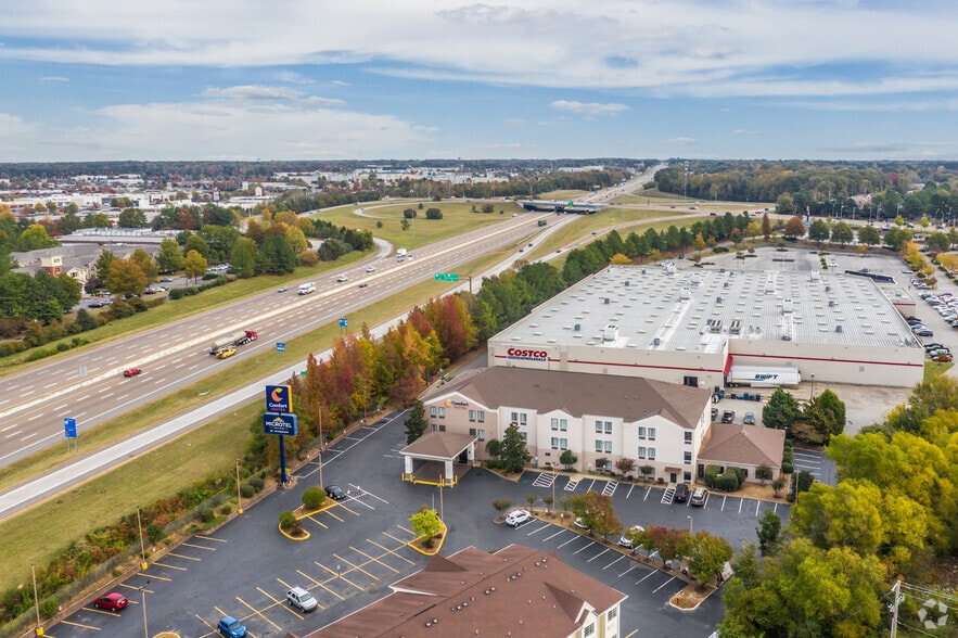 More Photos Of 2427 N Germantown Pky, Cordova Hotel For Sale