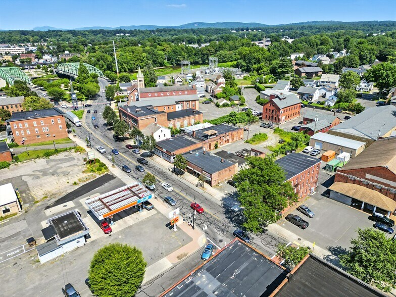 More Photos Of 285 Elm St, Westfield Storefront Retail Residential For Sale