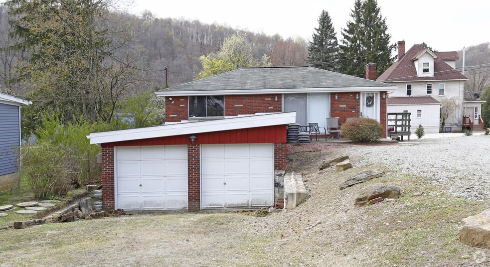 More Photos Of 4093 Charles St, Murrysville Industrial For Sale