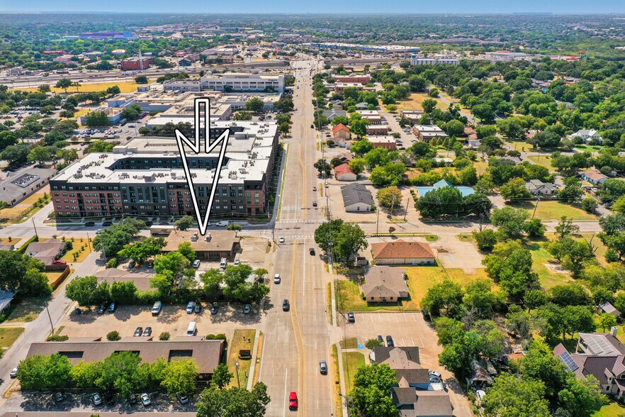 More Photos Of 396 W Main St, Lewisville Medical For Sale