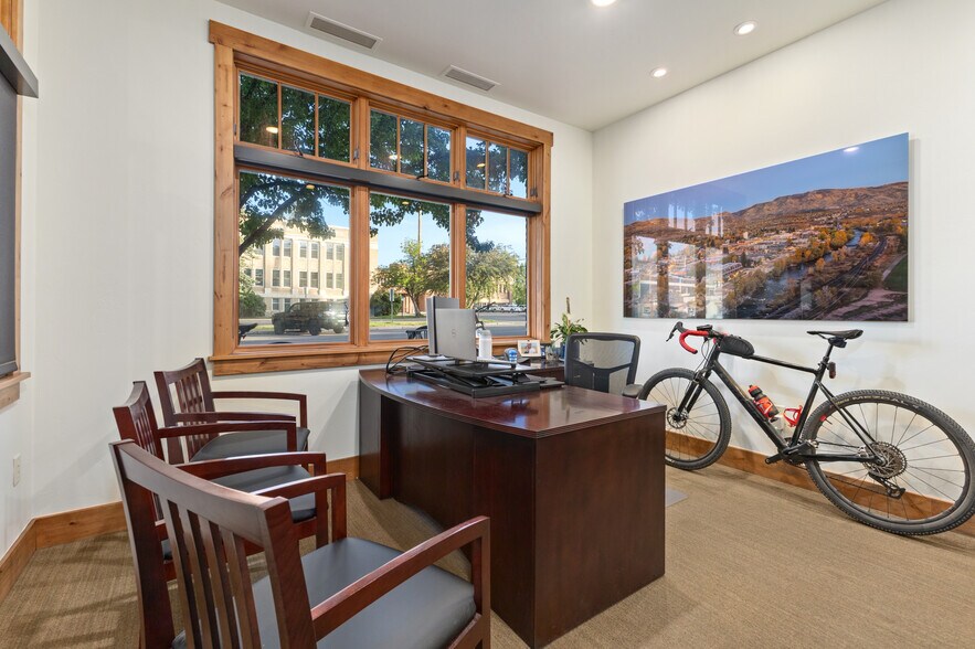 More Photos Of 442 Lincoln Ave, Steamboat Springs Flex For Sale