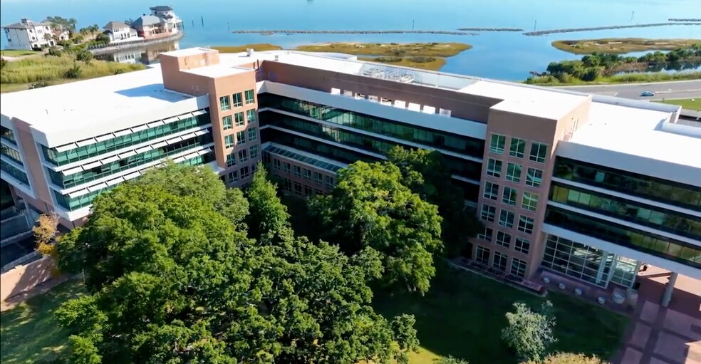 More Photos Of 1 Energy Pl, Pensacola Office For Lease