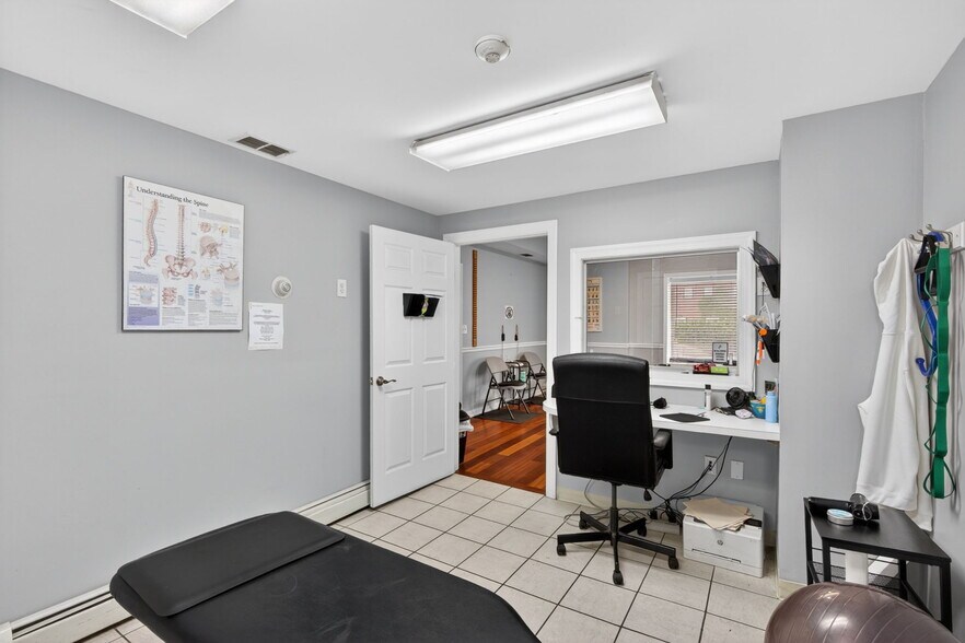 More Photos Of 449-451 W Linden St, Allentown Office For Sale