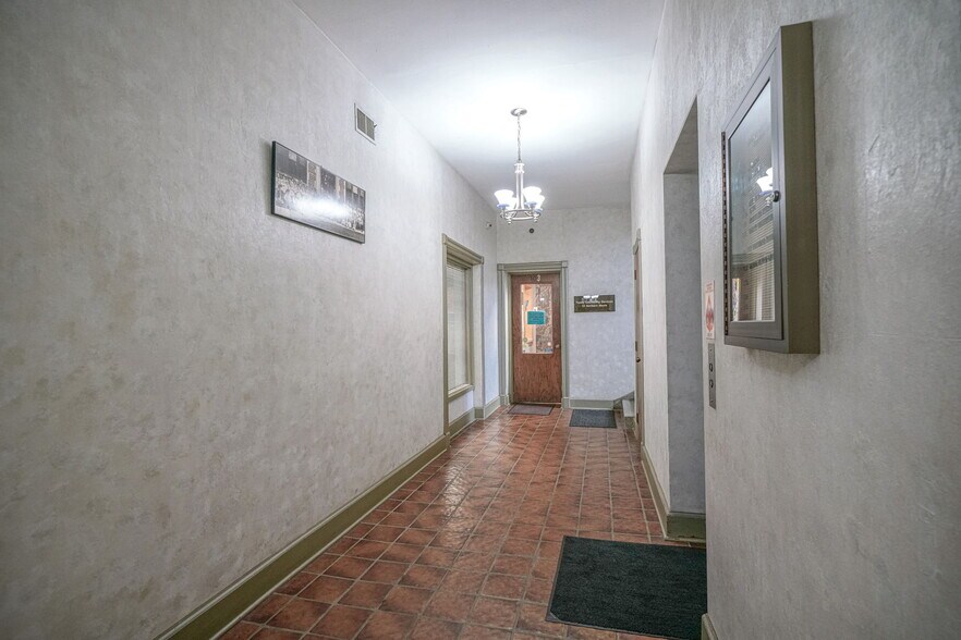 More Photos Of , Rockford Office For Sale