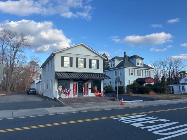 Primary Photo Of 44 Main St, Farmingdale Storefront For Lease