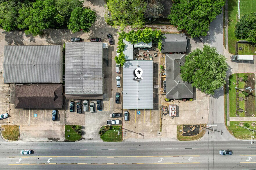 More Photos Of 4214 W Broadway, Pearland Freestanding For Sale