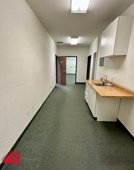 More Photos Of 855 E Easy St, Simi Valley Warehouse For Lease