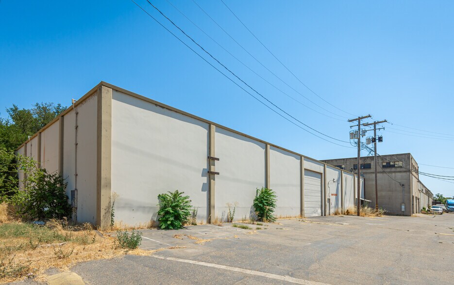 More Photos Of 701 N Stockton St, Lodi Manufacturing For Sale