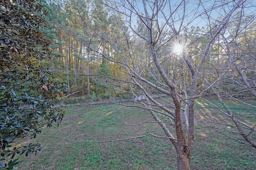 More Photos Of 1301 Shiloh Rd, Kennesaw Office For Sale