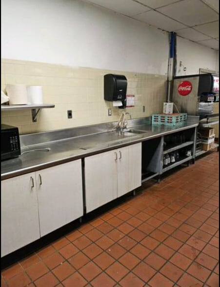 More Photos Of 201 Sugarloaf Rd, Hendersonville Hotel For Sale