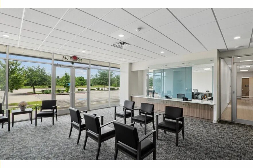 More Photos Of 1070 FM 646 Road East, League City Medical For Lease