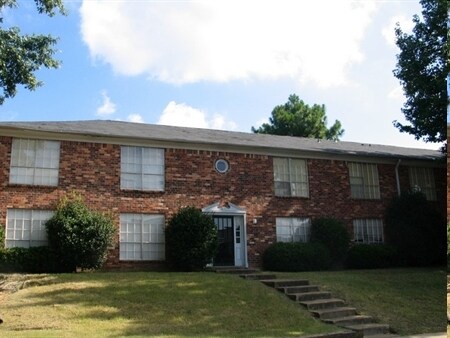 More Photos Of 1717 Crimson Cir, Memphis Apartments For Sale
