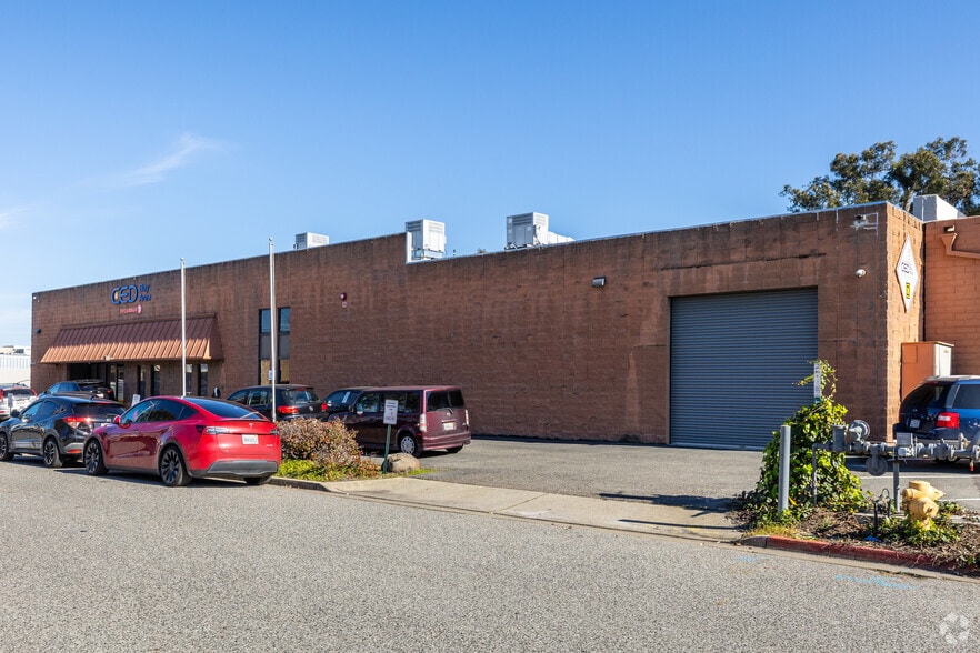 More Photos Of 1001 Bing St, San Carlos Warehouse For Lease