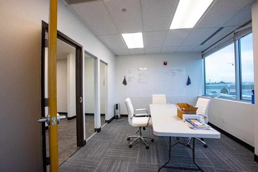 More Photos Of 5610 Ward Rd, Arvada Light Manufacturing For Sale