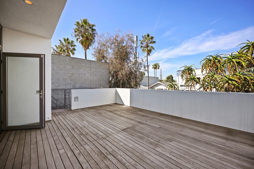 More Photos Of 1514 Abbot Kinney Blvd, Los Angeles Loft Creative Space For Lease