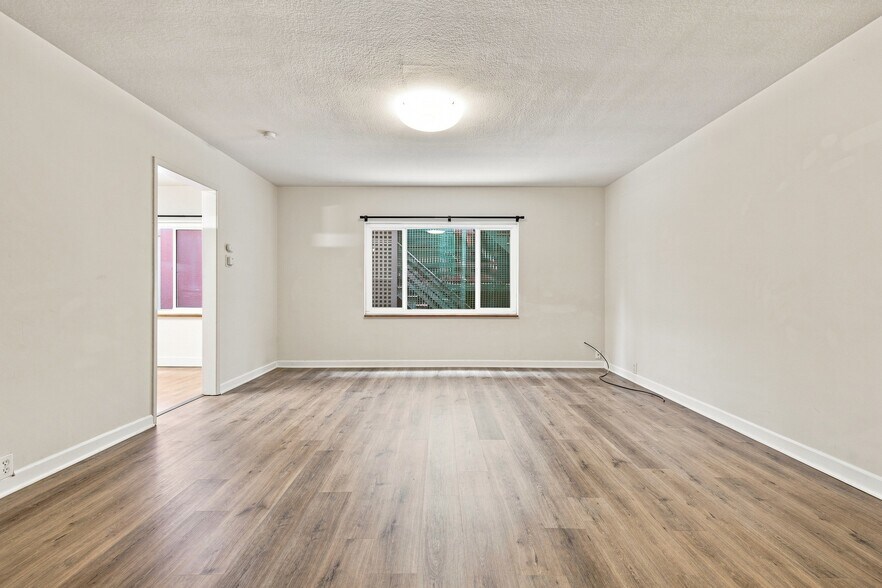 More Photos Of 3732-3744 Grand Ave, Oakland Multifamily For Sale