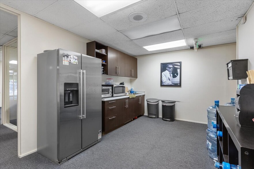 More Photos Of 111 Broadway, Oakland Office For Sale